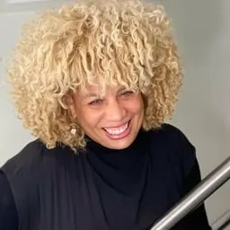 Solanlly Beauty Salon | Hair Stylist | Tampa, FL